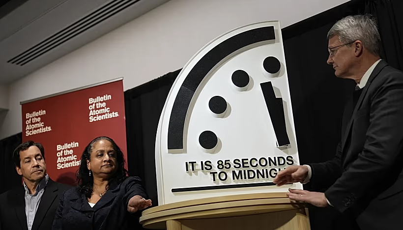 doomsday clock
