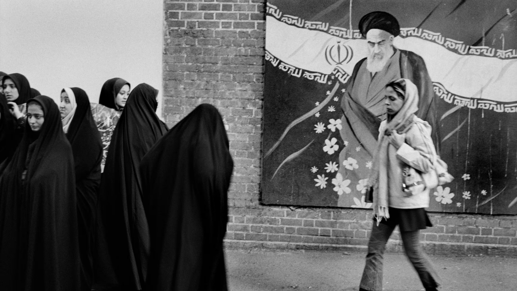 تهران، ۱۳۸۵.

عکس از عباس / Magnum