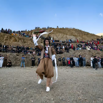 جشن نوروز در روستای هشمیز، یکی از روستاهای استان کردستان. آوریل ۲۰۲۳ (نوروز ۱۴۰۲). منبع: shutterstock