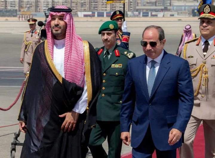 عربستان سعودی یکی از مهم‌ترین حامیان مالی دولت عبدالفتاح السیسی است. تصویر آرشیوی از via REUTERS - Bandar Algaloud/Courtesy of Saud